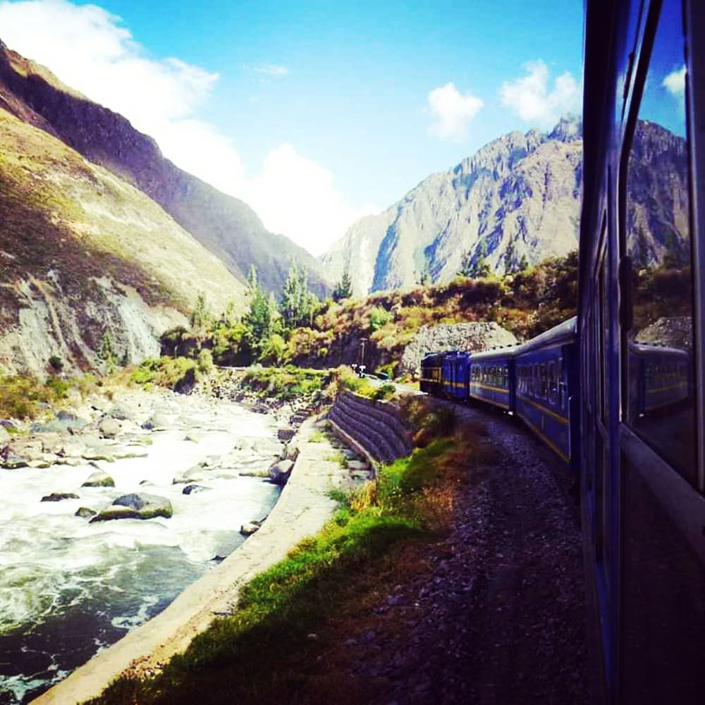 train from ollantaytambo to machu picchu